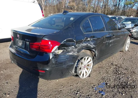 2018 BMW 320I xDrive z USA, uszkodzony, nr VIN WBA8A3C50JA491610